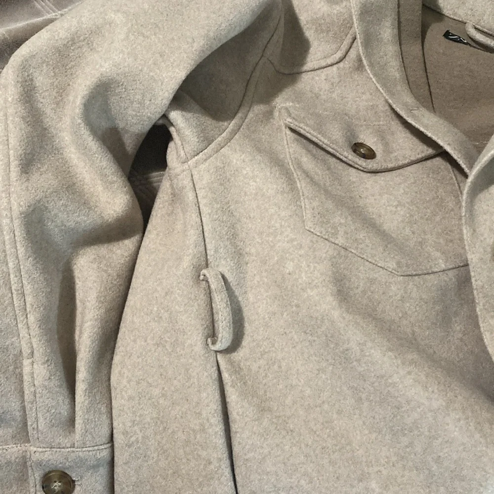 Wool coat - Picture 4 of 4